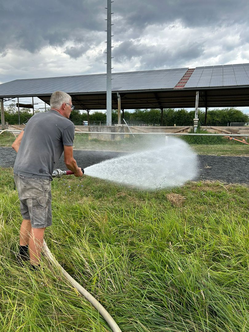 1ee23e02-583f-4b37-8095-c25a7d0dfd2c